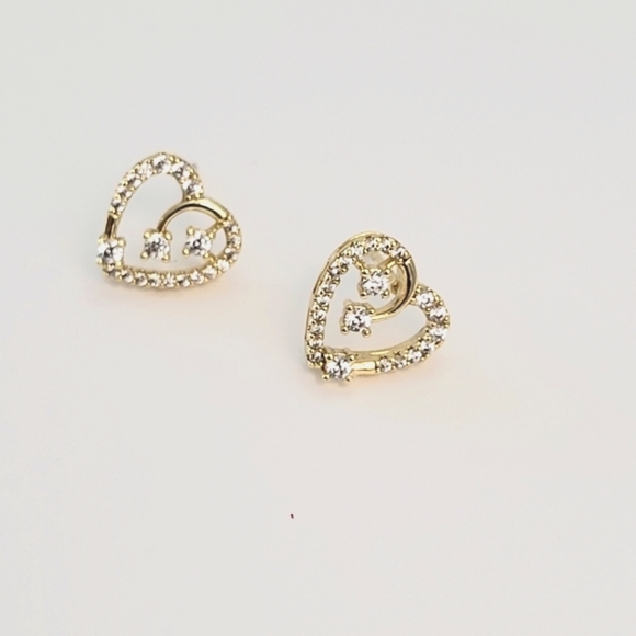 Beautiful Women's Earrings with Heart Shape - Picture 3 of 5